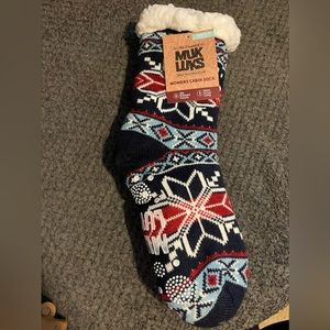 Muk Luks Slippers *Brand New* *with tags* Sm/MD 5-7